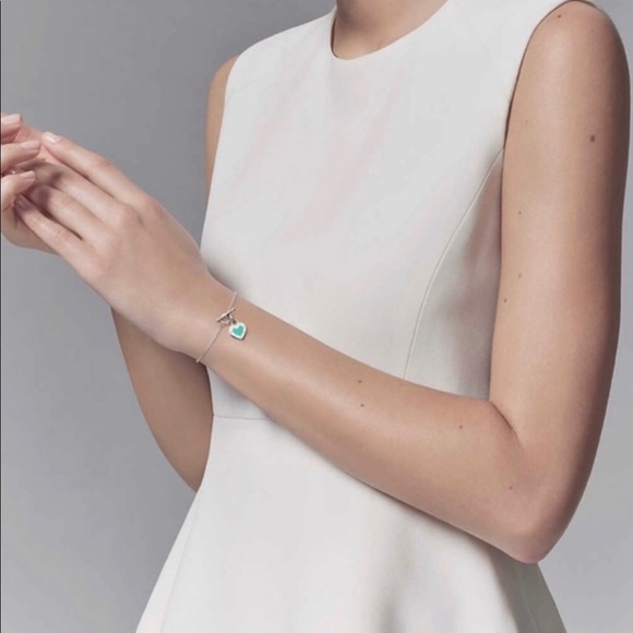 Return to Tiffany & Co. heart toggle bracelet-NEW! - Picture 6 of 11